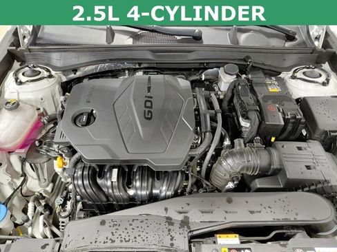 Used 2025 Hyundai Sonata SEL FWD image 11