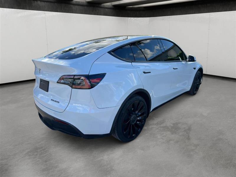 Used 2022 Tesla Model Y Performance AWD/4WD image 4