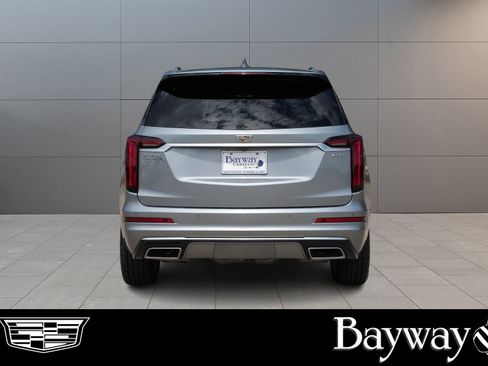 Certified 2024 Cadillac XT6 Premium Luxury image 6