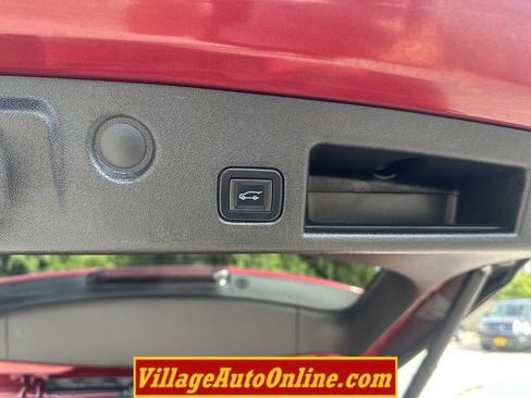 Used 2019 Chevrolet Equinox LT w/ LT True North Edition AWD/4WD image 38