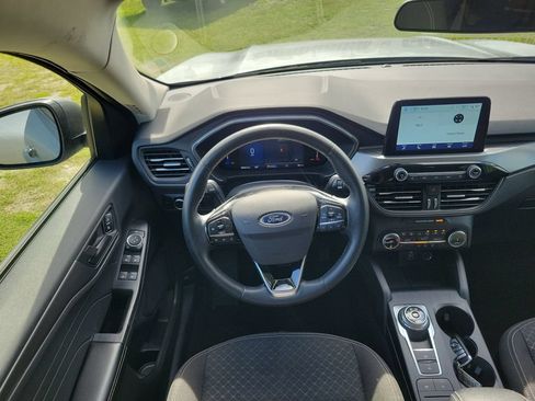 Used 2024 Ford Escape Active AWD/4WD image 14