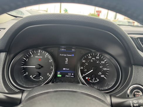 Used 2018 Nissan Rogue SL FWD image 15