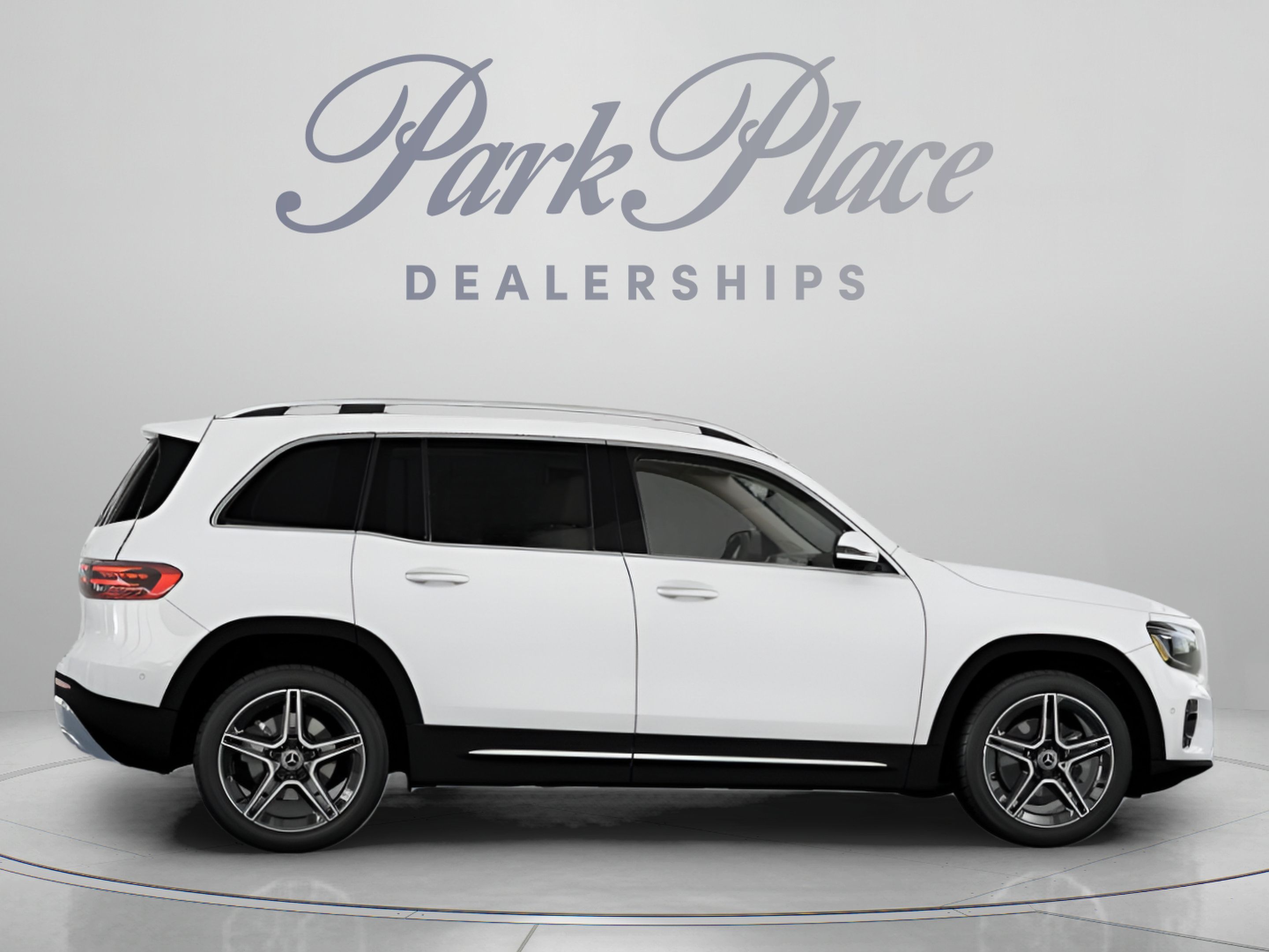 Used 2026 Mercedes-Benz GLB 250 4MATIC image 26