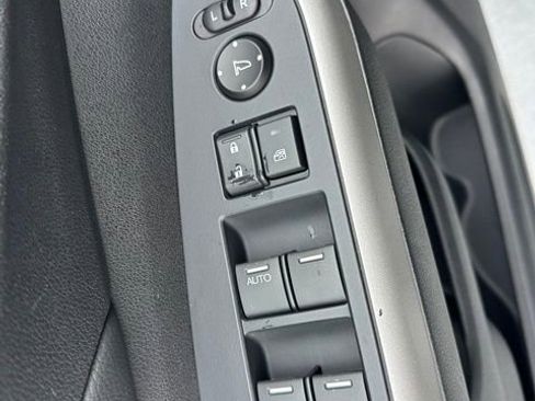 Used 2014 Honda CR-V EX-L image 22