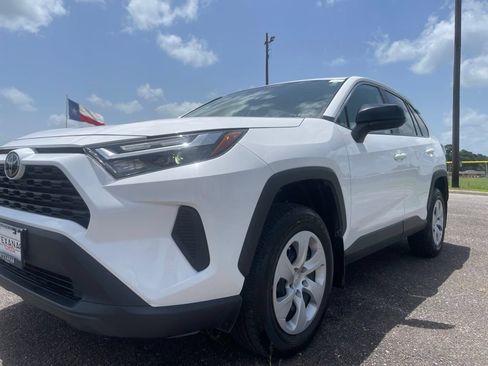 Used 2025 Toyota RAV4 LE FWD image 10