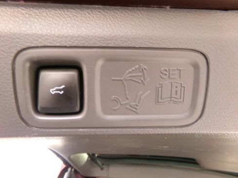 Used 2020 Ford Expedition Limited w/ Equipment Group 302A image 35