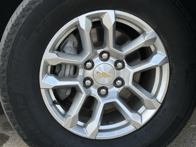 Used 2025 Chevrolet Tahoe LT RWD image 10