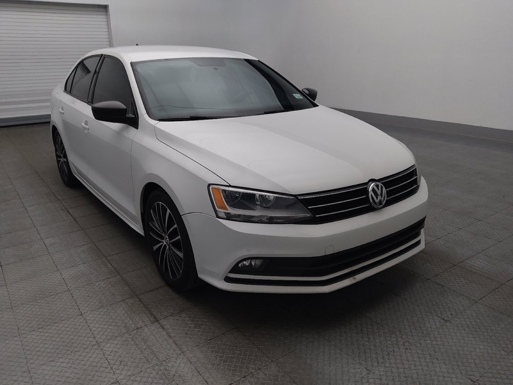 Used 2016 Volkswagen Jetta Sport FWD image 13