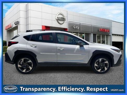 Used 2024 Subaru Crosstrek 2.5i Limited AWD/4WD image 5