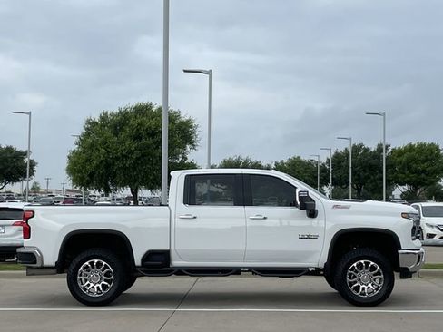 Used 2024 Chevrolet Silverado 2500 LTZ w/ LTZ Premium Texas Edition AWD/4WD image 3