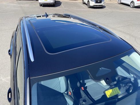 New 2026 Volkswagen Tiguan SE AWD/4WD image 10