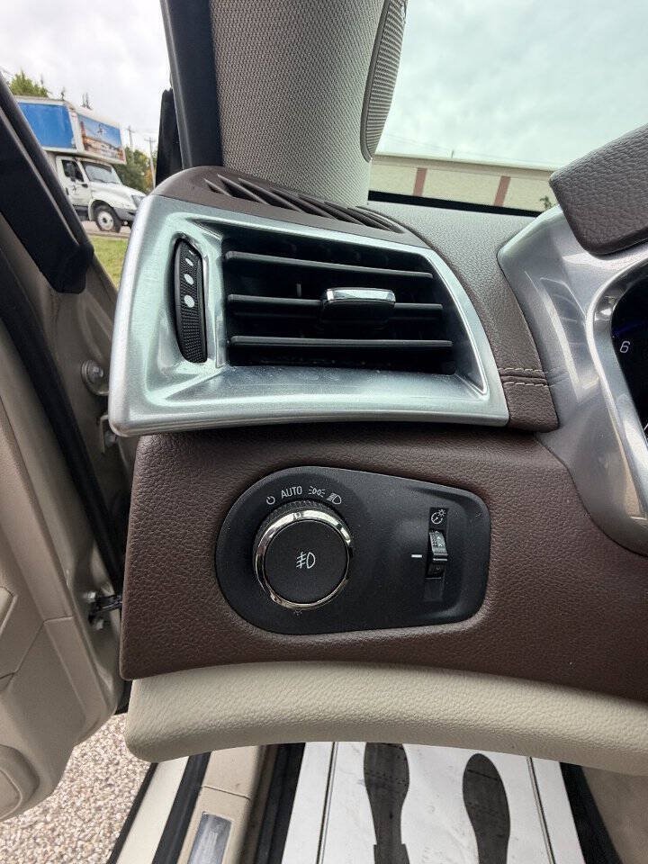 Used 2013 Cadillac SRX Performance w/ Driver Awareness Package FWD image 17