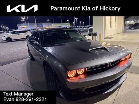 Used 2019 Dodge Challenger R/T image 1