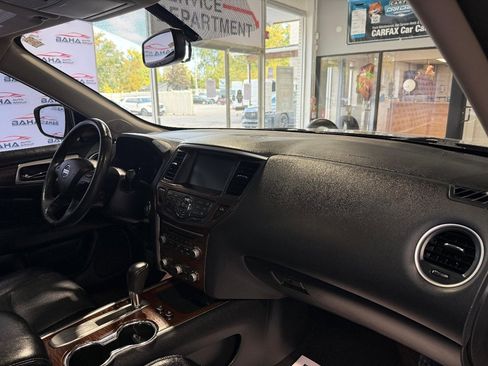 Used 2020 Nissan Pathfinder Platinum image 62