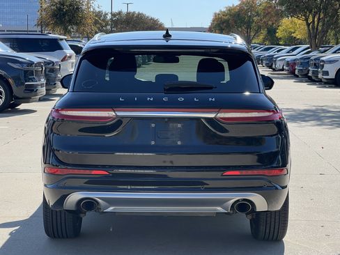 Used 2022 Lincoln Corsair AWD w/ Premium Package image 8