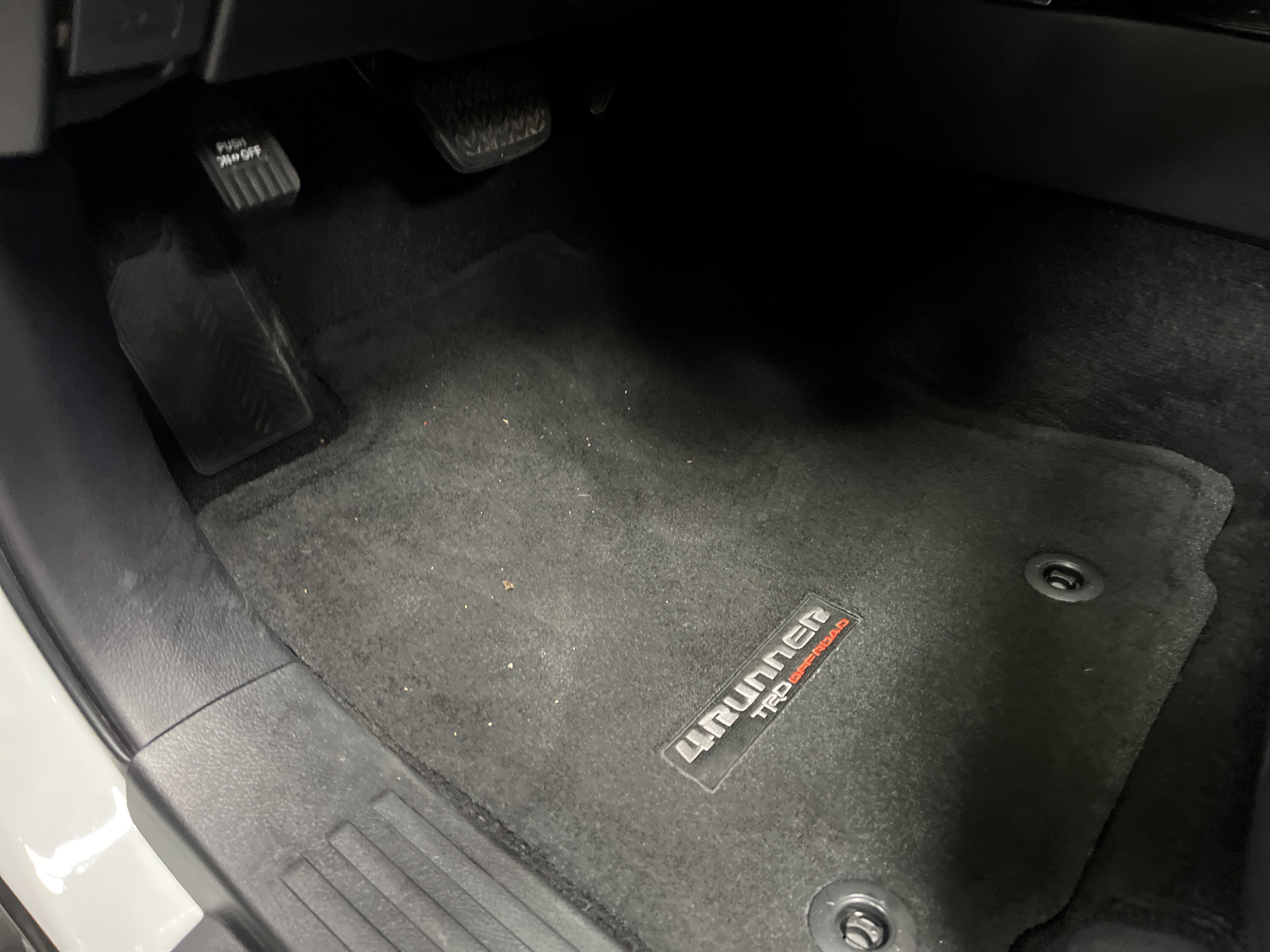 Used 2024 Toyota 4Runner TRD Off-Road Premium w/ Moonroof Package AWD/4WD image 17