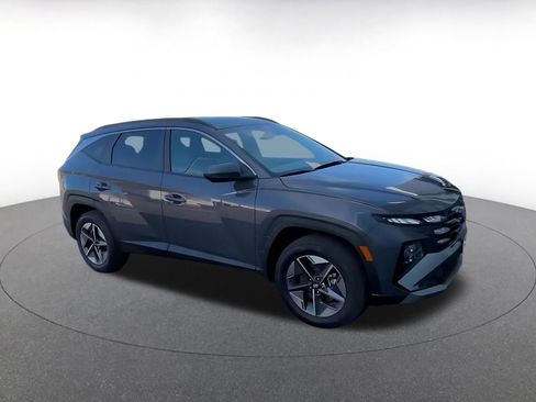 Used 2025 Hyundai Tucson SEL AWD/4WD image 2