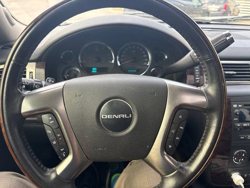 Used 2007 GMC Yukon Denali AWD/4WD image 8