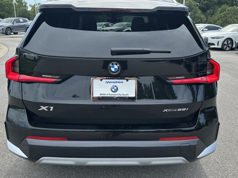 Used 2025 BMW X1 xDrive28i AWD/4WD image 9