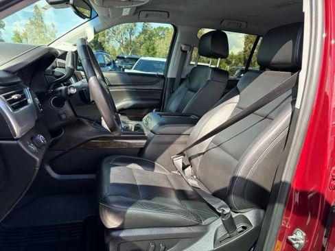 Used 2019 Chevrolet Tahoe LT w/ Luxury Package RWD image 14