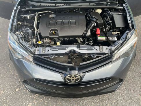 Used 2017 Toyota Corolla SE FWD image 24
