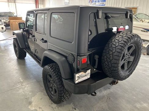 Used 2016 Jeep Wrangler Unlimited Sport w/ Dual Top Group AWD/4WD image 6