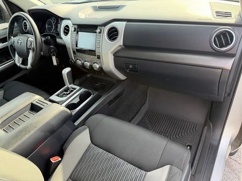 Used 2017 Toyota Tundra SR AWD/4WD image 19