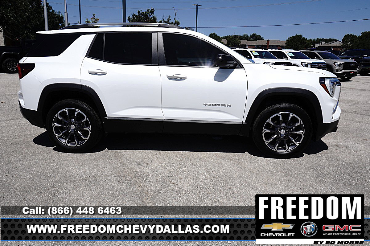 New 2026 GMC Terrain Elevation w/ Elevation Premium Package FWD image 8