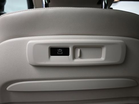Used 2020 BMW X5 xDrive40i w/ Executive Package AWD/4WD image 37