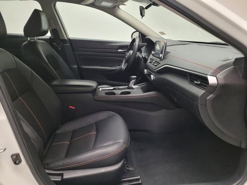 Used 2021 Nissan Altima 2.5 SR FWD image 21