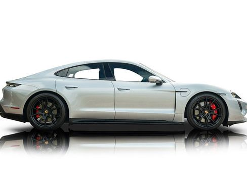 Used 2024 Porsche Taycan GTS image 2