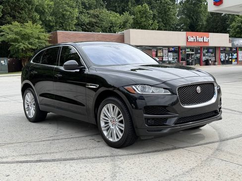 Used 2020 Jaguar F-PACE Premium AWD/4WD image 3