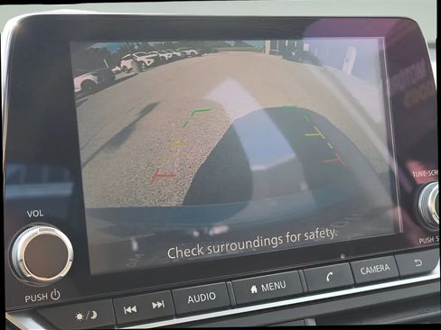 Used 2024 Nissan Altima 2.5 SV FWD image 28