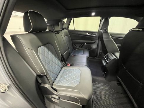 Certified 2025 Volkswagen Atlas Cross Sport SEL Premium R-Line image 26