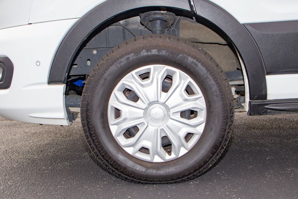 Used 2023 Ford Transit 350 XLT RWD image 8