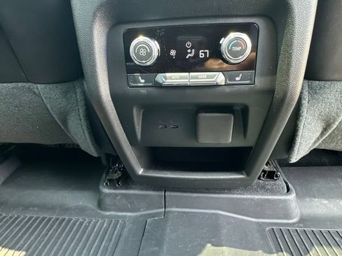 Certified 2025 GMC Acadia Denali w/ Super Cruise Package AWD/4WD image 13