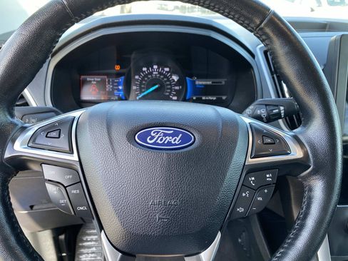 Used 2022 Ford Edge SEL AWD/4WD image 11