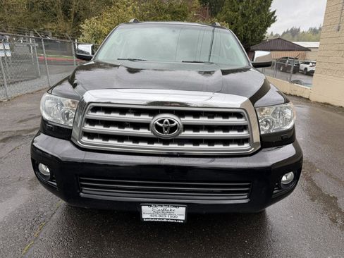Used 2010 Toyota Sequoia Limited image 2