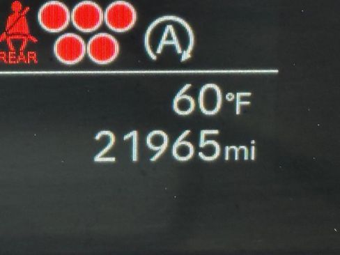 Used 2024 Hyundai Santa Fe SEL image 16