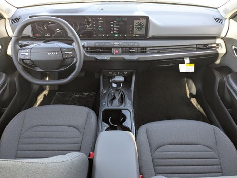 New 2025 Kia K4 EX image 17