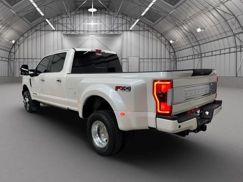 Used 2017 Ford F350 Platinum w/ Platinum Ultimate Package AWD/4WD image 3