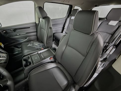 New 2026 Honda Odyssey Touring image 26