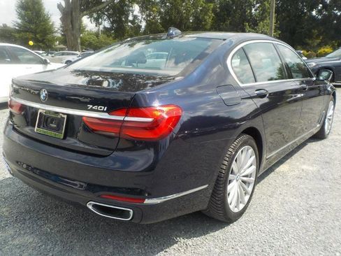 Used 2019 BMW 740i xDrive w/ Executive Package AWD/4WD image 5
