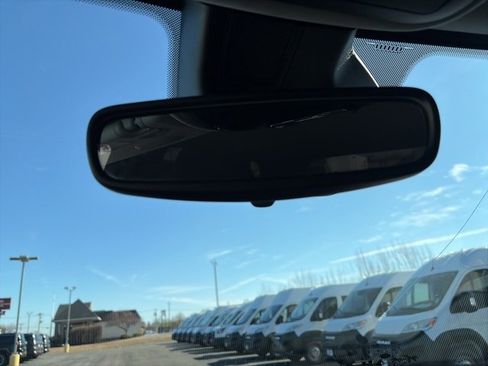 Used 2023 Jeep Grand Cherokee Limited image 23