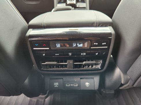 Certified 2023 Acura MDX SH-AWD w/ Advance Package image 24