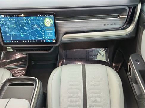 Used 2024 Rivian R1S Adventure image 41