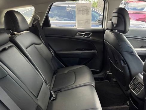 Used 2023 Kia Sportage EX FWD image 6