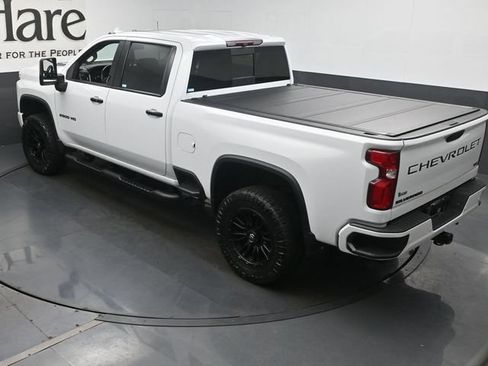 Used 2021 Chevrolet Silverado 2500 LTZ w/ LTZ Plus Package AWD/4WD image 41