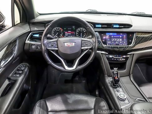 Used 2020 Cadillac XT6 Premium Luxury AWD/4WD image 18