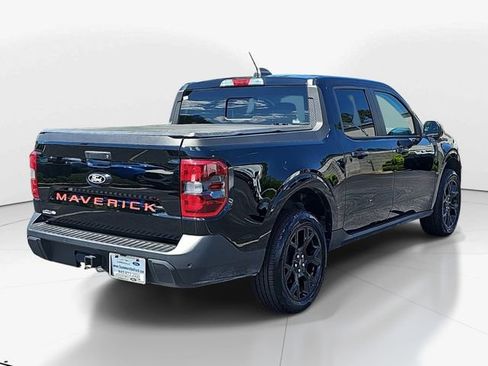 Used 2025 Ford Maverick Lariat w/ Black Appearance Package image 3